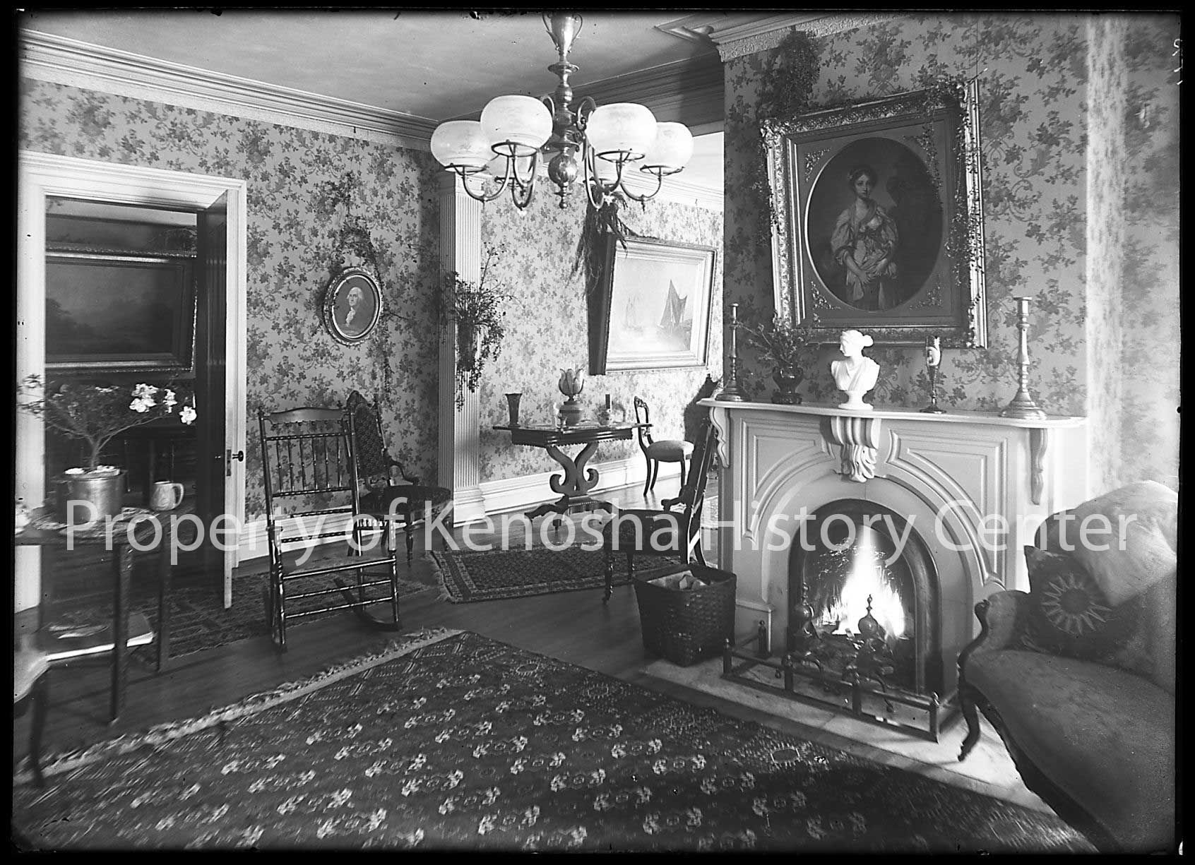Simmons parlor